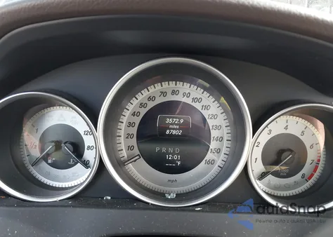 2014 Mercedes-Benz C 250 z USA, uszkodzony, nr VIN WDDGJ4HB7EG195043